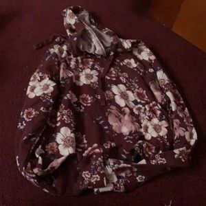 Cropped long sleeve top